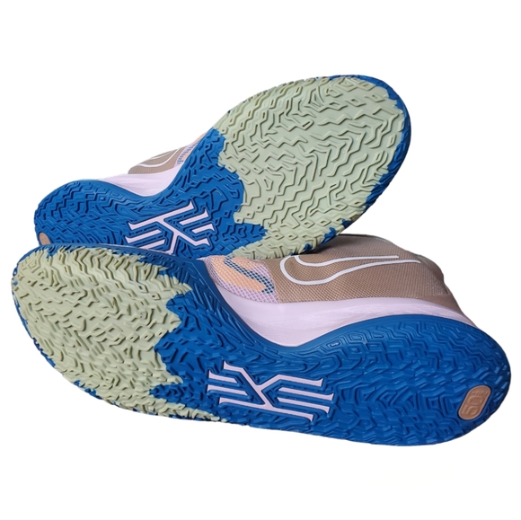 Nike • Mens Size 16 • Kyrie 7  1 World 1 People • Regal Pink • Basketball Shoes - Picture 4 of 15